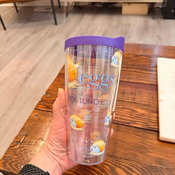 Tervis Wild Eggs Breakfast Brunch 24 oz Tumbler Purple Lid - Picture 3 of 7